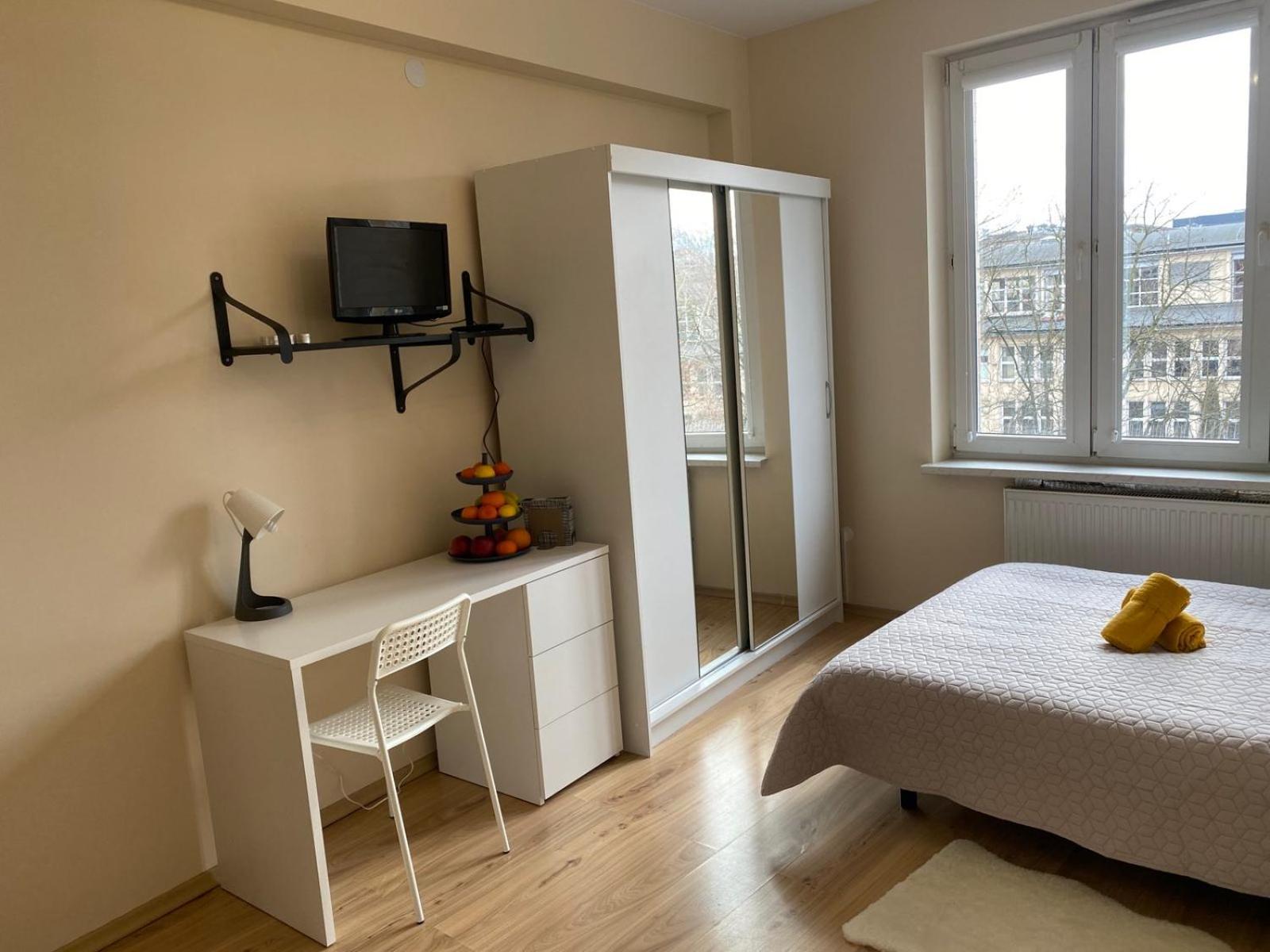Apartment Happy Day